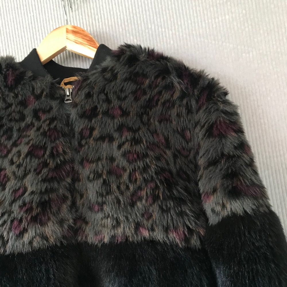 ARITZIA Golden Tna faux fur coat Mahoney Bomber - Picture 15 of 16